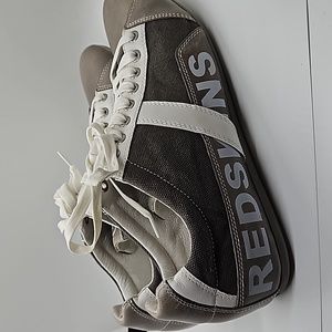 Coolest pair of Redskins sneakers size 10